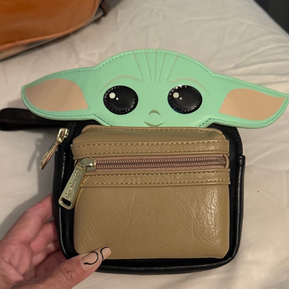 Star Wars Green and Tan Clutch